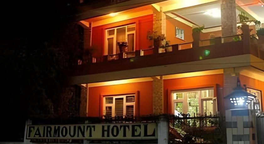 Fairmount Hotel Покхара Экстерьер фото