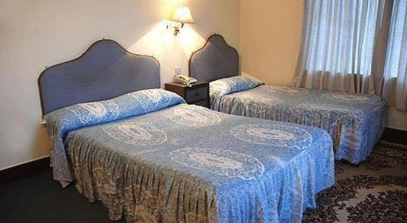 Fairmount Hotel Покхара Экстерьер фото