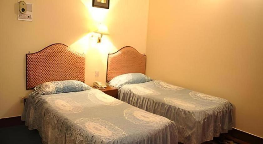 Fairmount Hotel Покхара Экстерьер фото