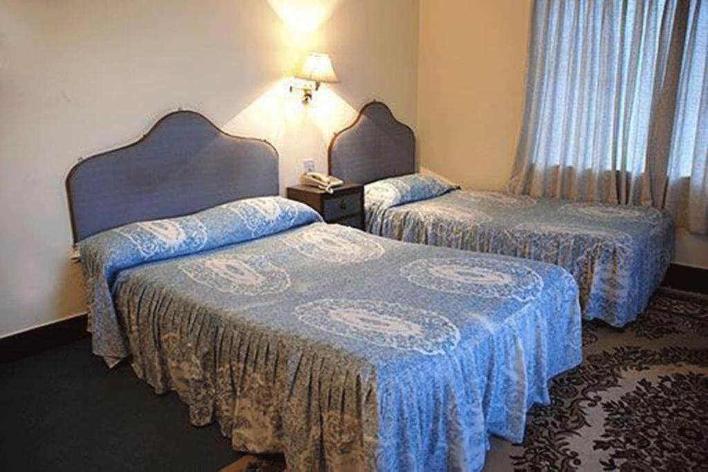 Fairmount Hotel Покхара Экстерьер фото